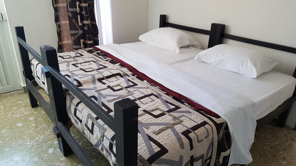 Guest house Casa Family 2*
