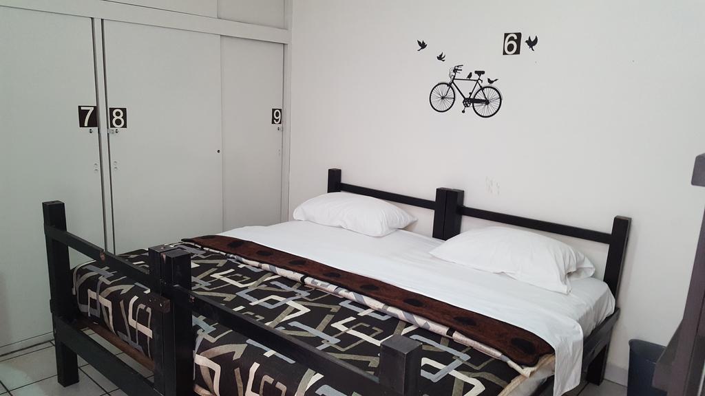 Guest house Casa Family 2*